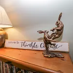 بيت للعطل Thimble *